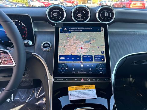 Used 2026 Mercedes-Benz GLC 300 image 31