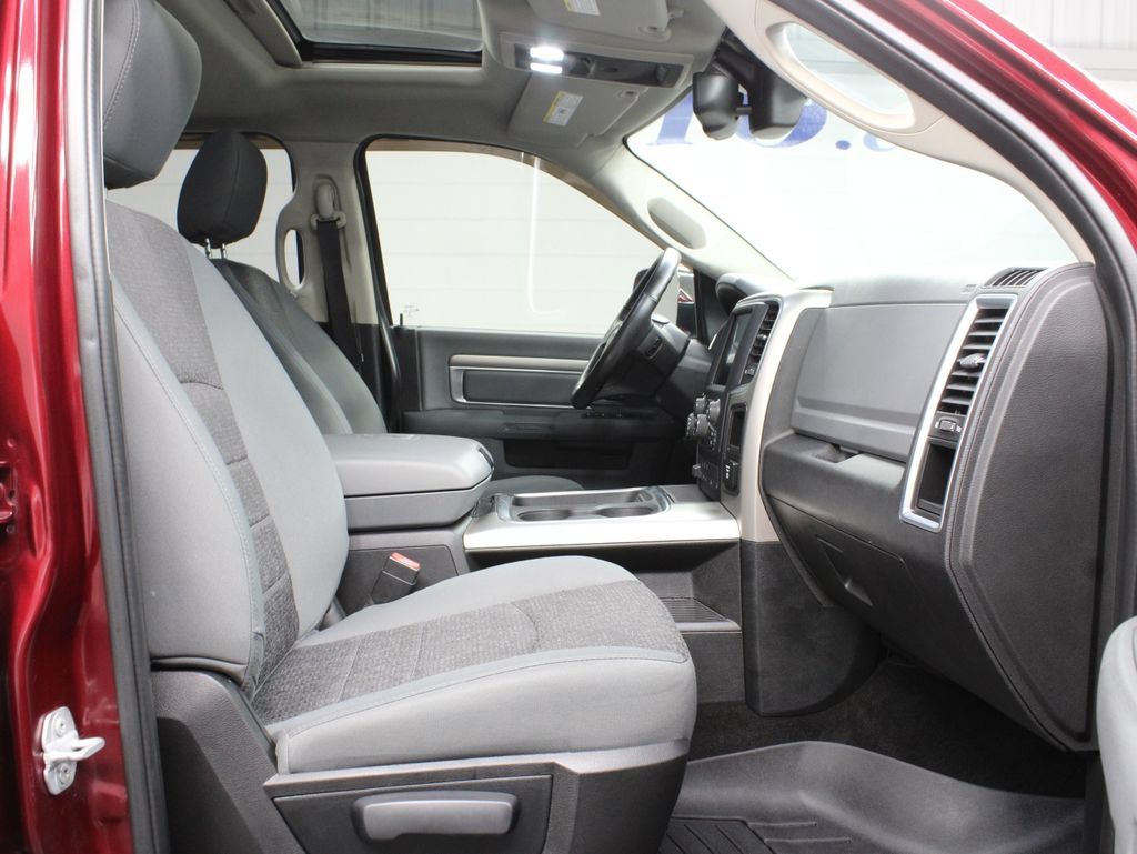 Used 2016 RAM 1500 Big Horn AWD/4WD image 30