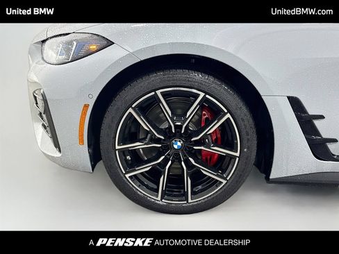 New 2026 BMW i4 eDrive40 w/ M Sport Package RWD image 9