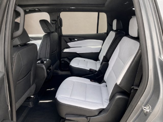 New 2026 Chevrolet Traverse High Country w/ LPO, Floor Liner Package FWD image 12