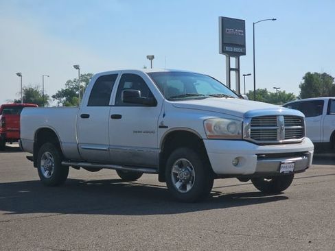 Used 2006 Dodge Ram 2500 Truck Laramie AWD/4WD image 2