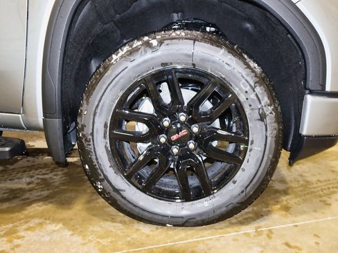 New 2026 GMC Sierra 1500 Elevation image 28