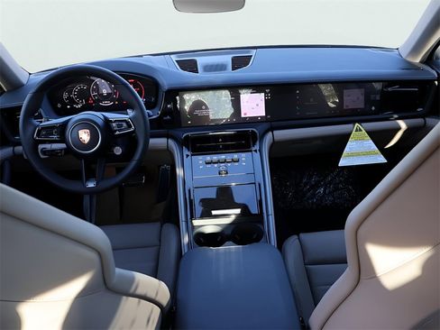 New 2026 Porsche Panamera image 19