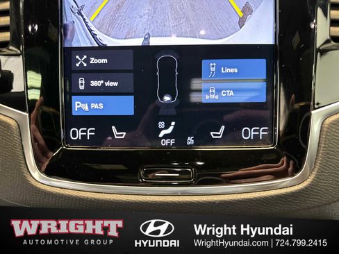 Used 2022 Volvo XC90 T6 Momentum w/ Advanced Package image 29