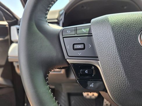 Used 2026 Toyota Camry SE FWD image 23