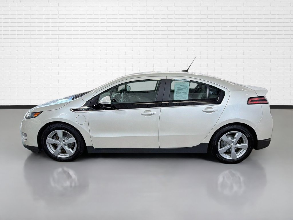 Used 2013 Chevrolet Volt Premium w/ Premium Trim Package FWD image 6