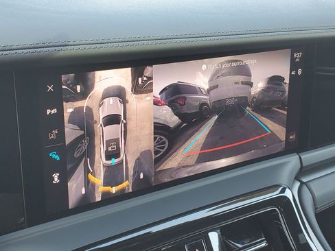 Used 2024 Porsche Panamera w/ Premium Package image 28