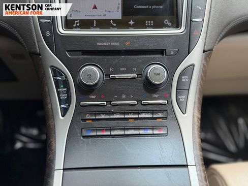 Used 2016 Lincoln MKX Reserve w/ Luxury Package FWD image 22