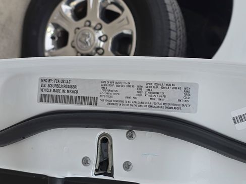 Used 2024 RAM 2500 Big Horn w/ Bed Utility Group image 37