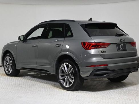 Used 2025 Audi Q3 2.0T Premium w/ Convenience Package image 3