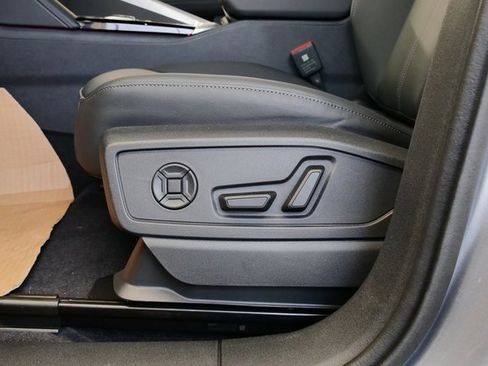 New 2025 Audi Q5 Premium image 11