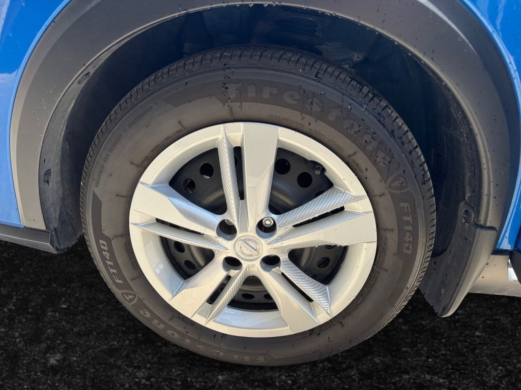 Used 2025 Nissan Kicks Play S FWD image 27