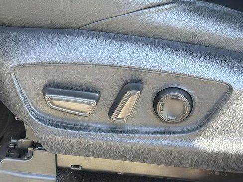 Used 2025 Toyota Tacoma TRD Off-Road w/ TRD Off Road Premium Package image 22