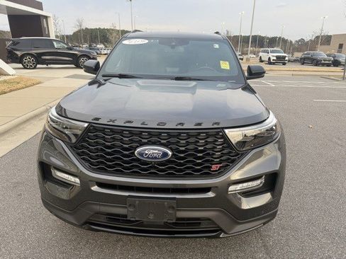 Used 2020 Ford Explorer ST w/ ST Street Pack image 3