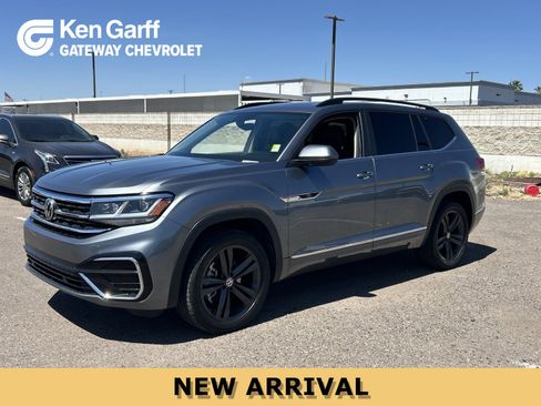 Used 2021 Volkswagen Atlas SE w/ Panoramic Sunroof Package image 1