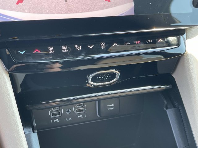 New 2026 Jeep Grand Cherokee Limited w/ Limited Altitude Package RWD image 30