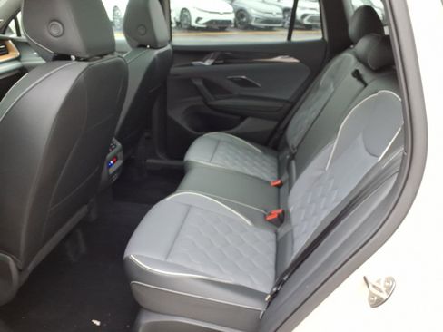 New 2026 Volkswagen Tiguan SEL R-Line image 8