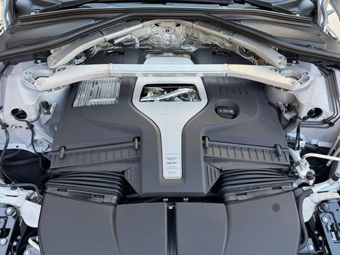 New 2026 Aston Martin DBX 707 image 36