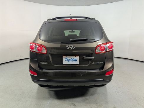 Used 2011 Hyundai Santa Fe GLS image 6