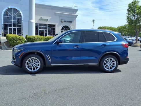 Used 2021 BMW X5 xDrive40i w/ Convenience Package AWD/4WD image 3