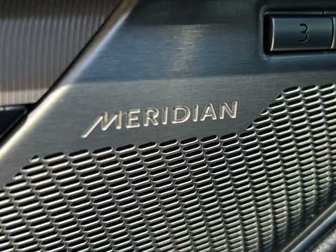 Used 2024 Jaguar F-PACE R-Dynamic S image 25