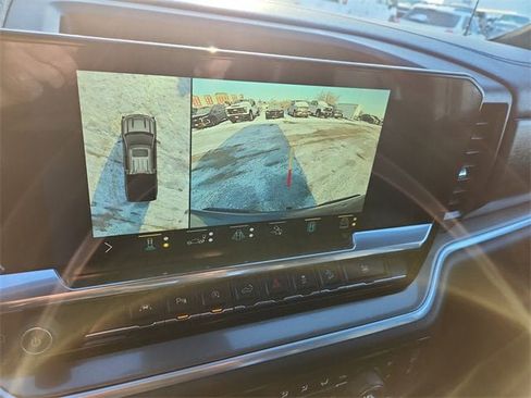 Certified 2022 Chevrolet Silverado 1500 High Country w/ Z71 Off-Road Package image 14