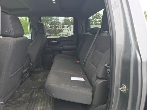 Used 2022 Chevrolet Silverado 1500 LT w/ Z71 Off-Road Package image 30