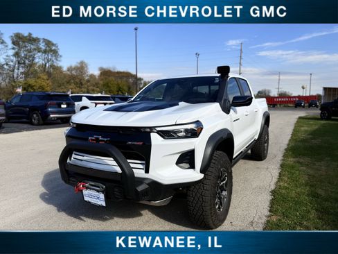 New 2025 Chevrolet Colorado ZR2 w/ Off-Road Front Bumper Package AWD/4WD image 1