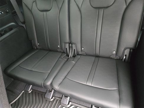 New 2026 Kia Sorento S w/ S Panoramic Sunroof Package image 23