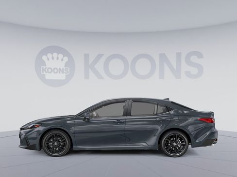New 2026 Toyota Camry SE FWD image 4