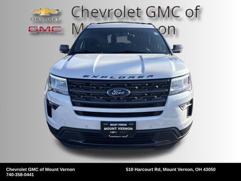 Used 2018 Ford Explorer XLT w/ Equipment Group 202A image 9
