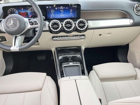 New 2026 Mercedes-Benz GLB 250 4MATIC image 25