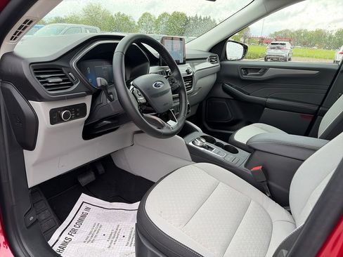 Used 2026 Ford Escape Active w/ Cold Weather Package AWD/4WD image 14