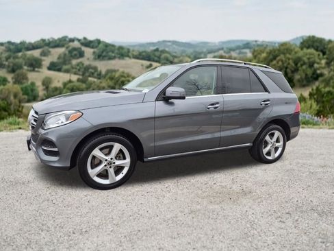 Used 2018 Mercedes-Benz GLE 350 4MATIC image 4