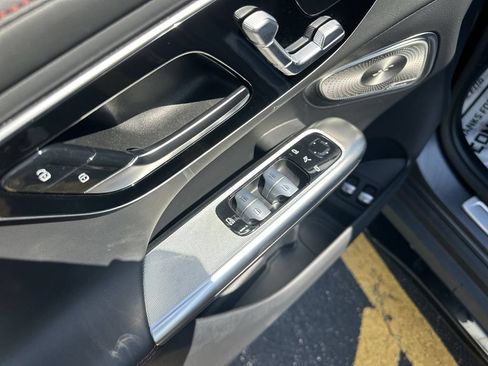 Used 2025 Mercedes-Benz GLC 63 AMG S image 15