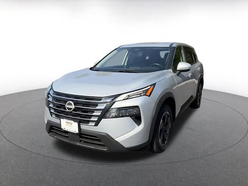 Used 2025 Nissan Rogue SV AWD/4WD image 7