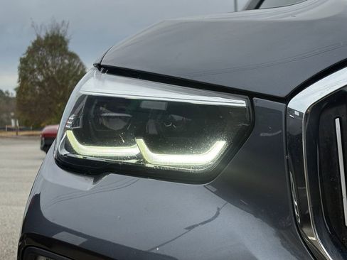 Used 2021 BMW X5 xDrive40i w/ Premium Package image 29