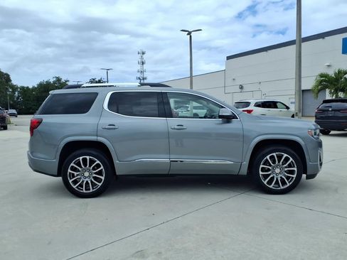 Used 2023 GMC Acadia Denali w/ Denali Ultimate Package AWD/4WD image 16