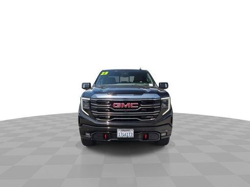 Used 2023 GMC Sierra 1500 AT4 w/ AT4 Premium Package AWD/4WD image 4
