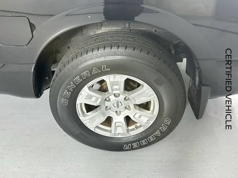 Certified 2018 Nissan Titan SV w/ SV Convenience Package RWD image 11