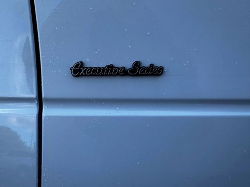 Used 2001 Lincoln Town Car Executive image 19