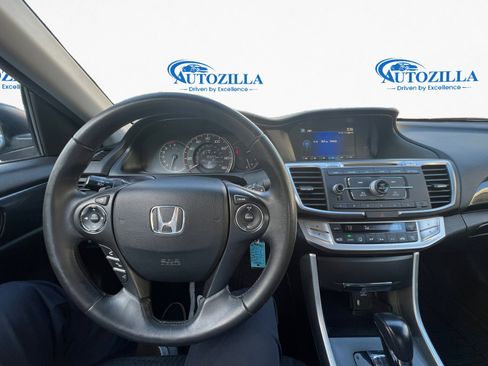 Used 2013 Honda Accord Sport image 9