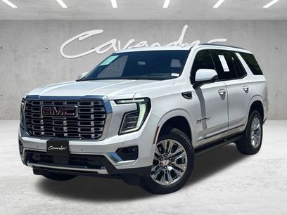 Used 2025 GMC Yukon Denali w/ Sun & Power Step Package