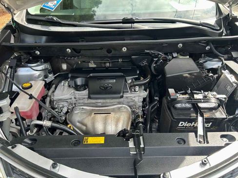Used 2015 Toyota RAV4 XLE image 17