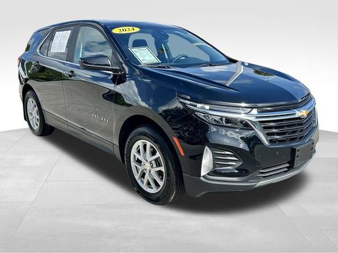 Used 2024 Chevrolet Equinox LT AWD/4WD image 3