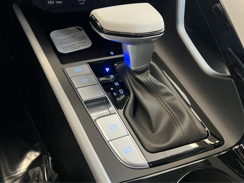 New 2026 Hyundai Elantra Limited image 38