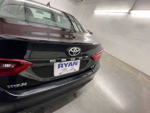 Used 2024 Toyota Camry LE image 28