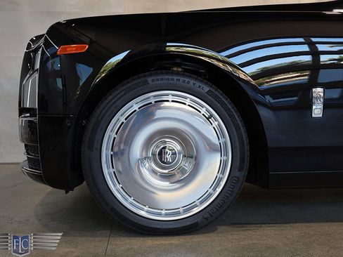 Used 2022 Rolls-Royce Phantom Sedan RWD image 47