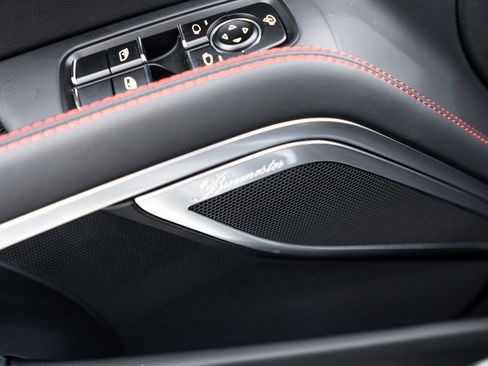 Certified 2025 Porsche 718 Cayman GTS RWD image 23