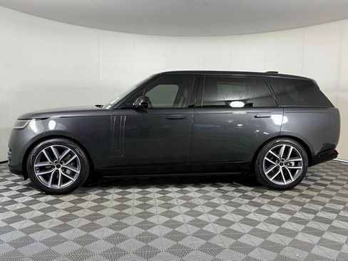 New 2026 Land Rover Range Rover Long Wheelbase SE AWD/4WD image 3